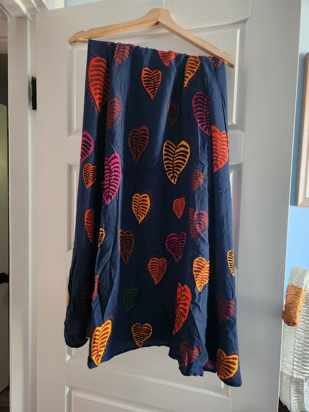 Anthropologie Farm Rio Navy Midi Skirt with Multicolor Heart/leaf Motif - Picture 2 of 4